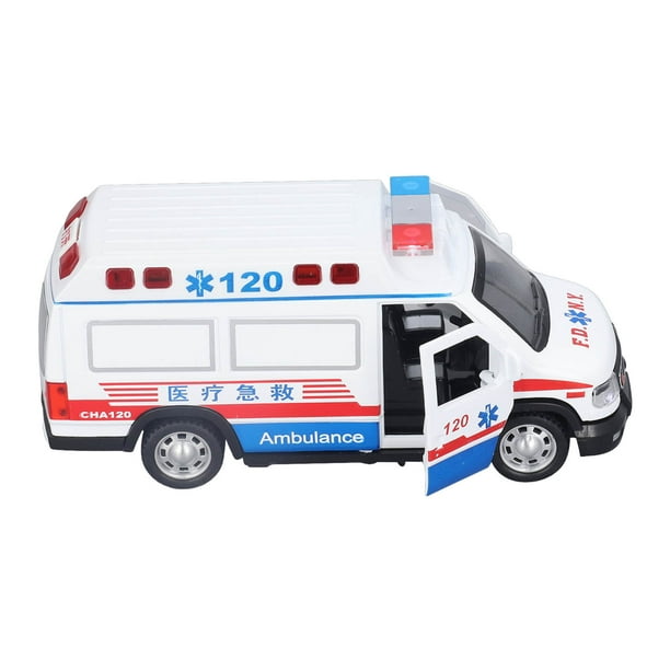 Ambulance avec secouristes et blessé 70936