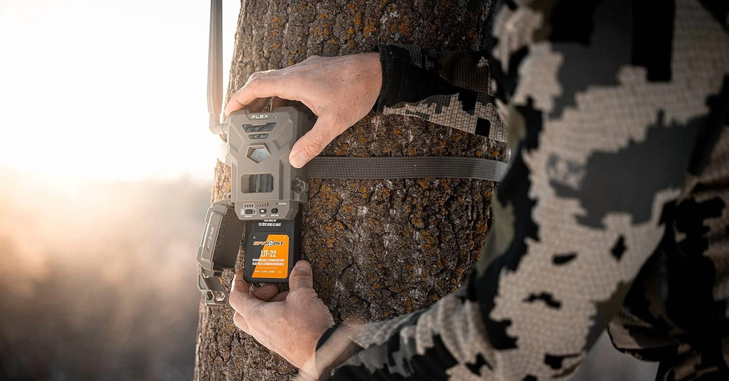 SPYPOINT Rechargeable 7.4V Lithium Battery Pack for Trail Camera with 5.4 amp-Hours and AC Charging Cable
