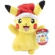 thumbnail image 1 of Peluche Pokémon Pikachu Winter de 20 cm con sombrero para niños mayores de 2 años, 1 of 5
