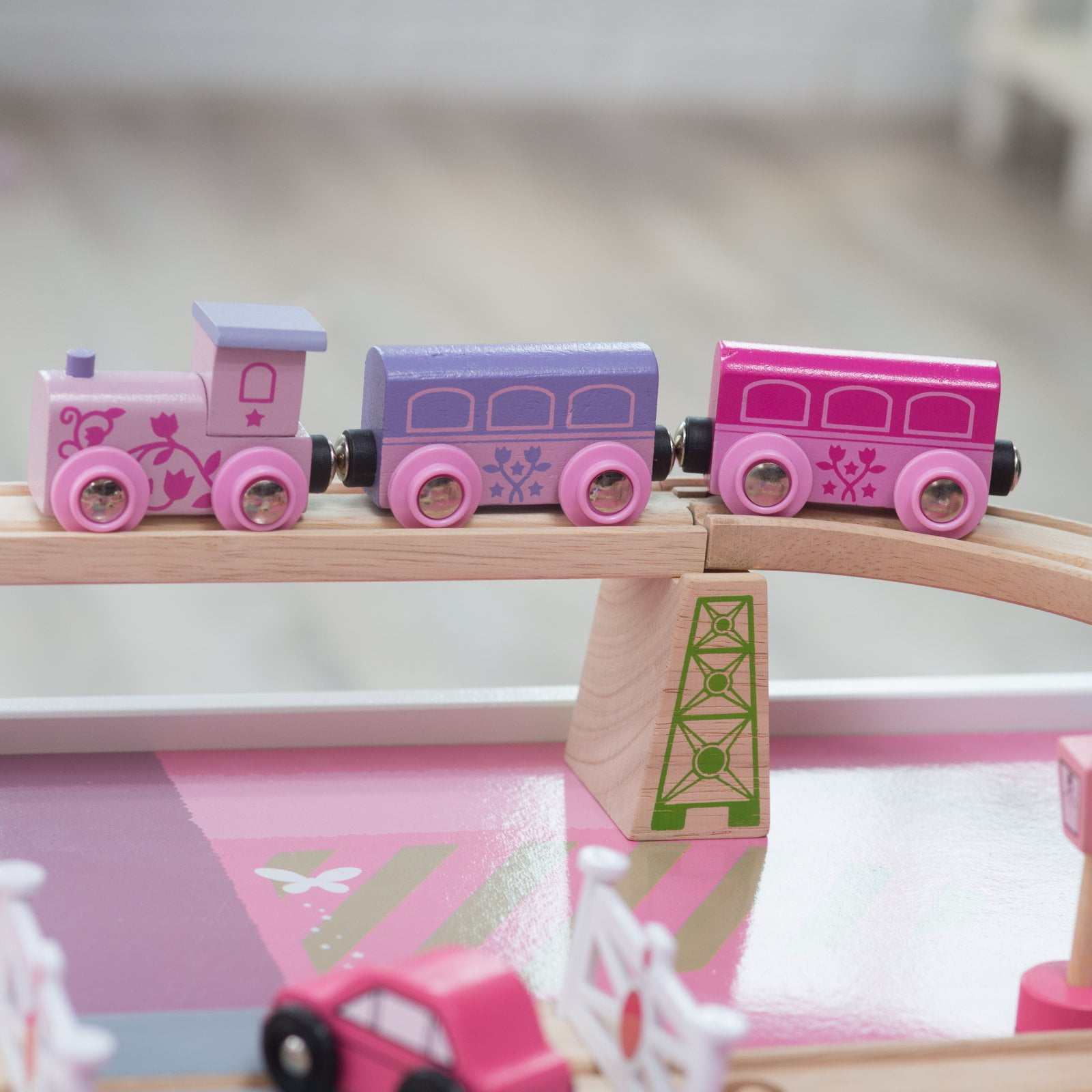 bigjigs magical train set and table