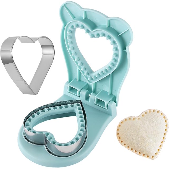 Heart Sandwich Maker Crustless Shaped Sandwich Cutters for Kids Lunch, Sandwich Cutter and Sealer, Peanut Butter and Jelly Crustless Sandwich Bread for Kids Children Boys Girls