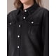 thumbnail image 5 of Chaqueta de mezclilla negra de mujer con botones, de manga larga, con dobladillo deshilachado y bolsillos, estilo oversized, 5 of 6