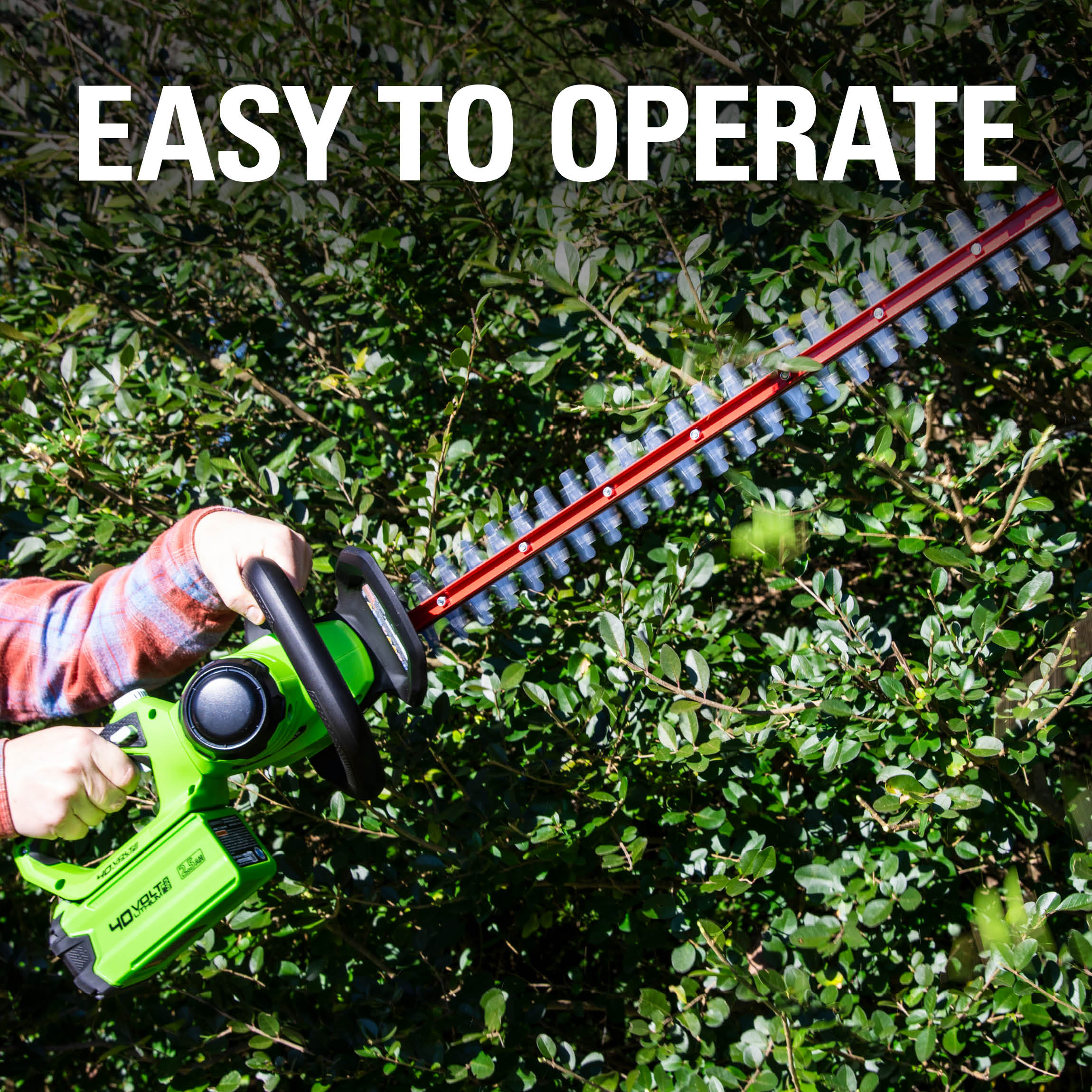 Greenworks 40V 24-inch Hedge Trimmer with 2.5 Ah Battery and Quick Charger, 2207902
