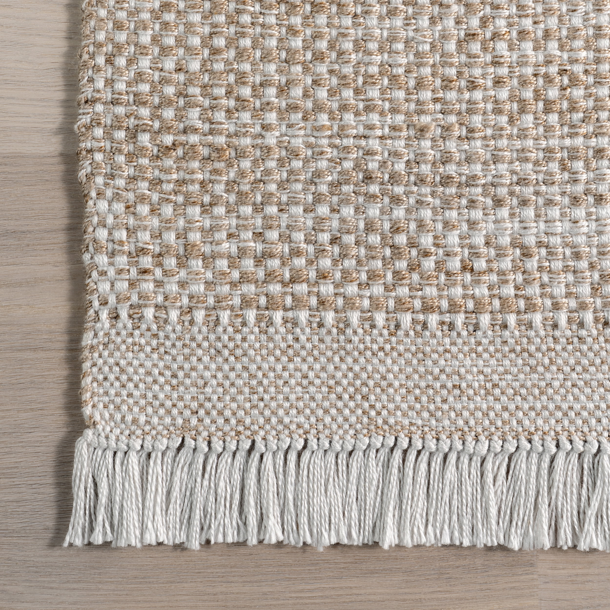 nuLOOM Catherine Solid Farmhouse Fringe Area Rug, 7' 6" x 9' 6", Beige