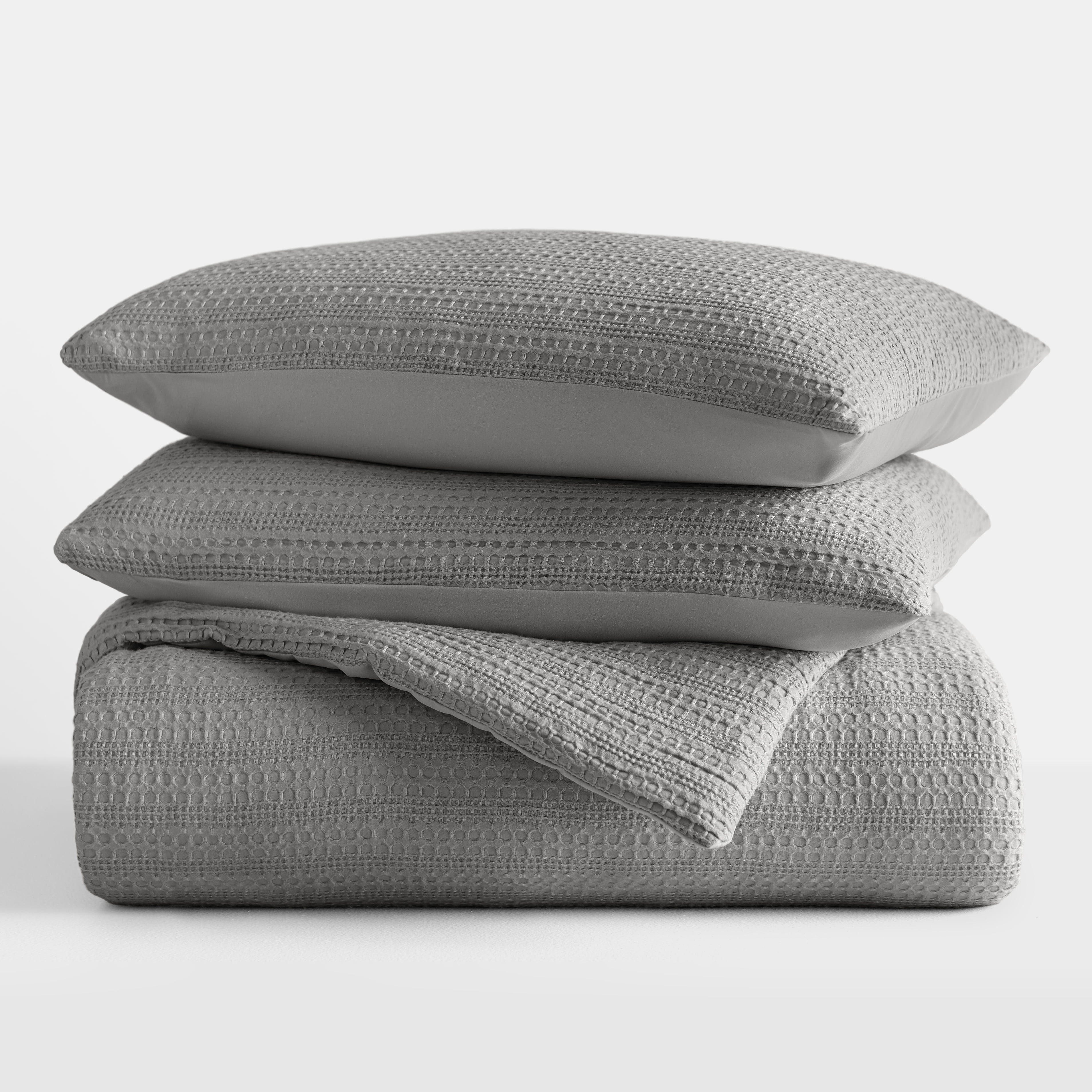 Noble Linens 3 Piece Fog-Gray Waffle Textured All Season Down-Alternative Comforter Set, Full/Queen