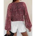 thumbnail image 3 of Blusa BTFBM Boho con estampado floral y cuello en V de gasa para mujer, 3 of 4