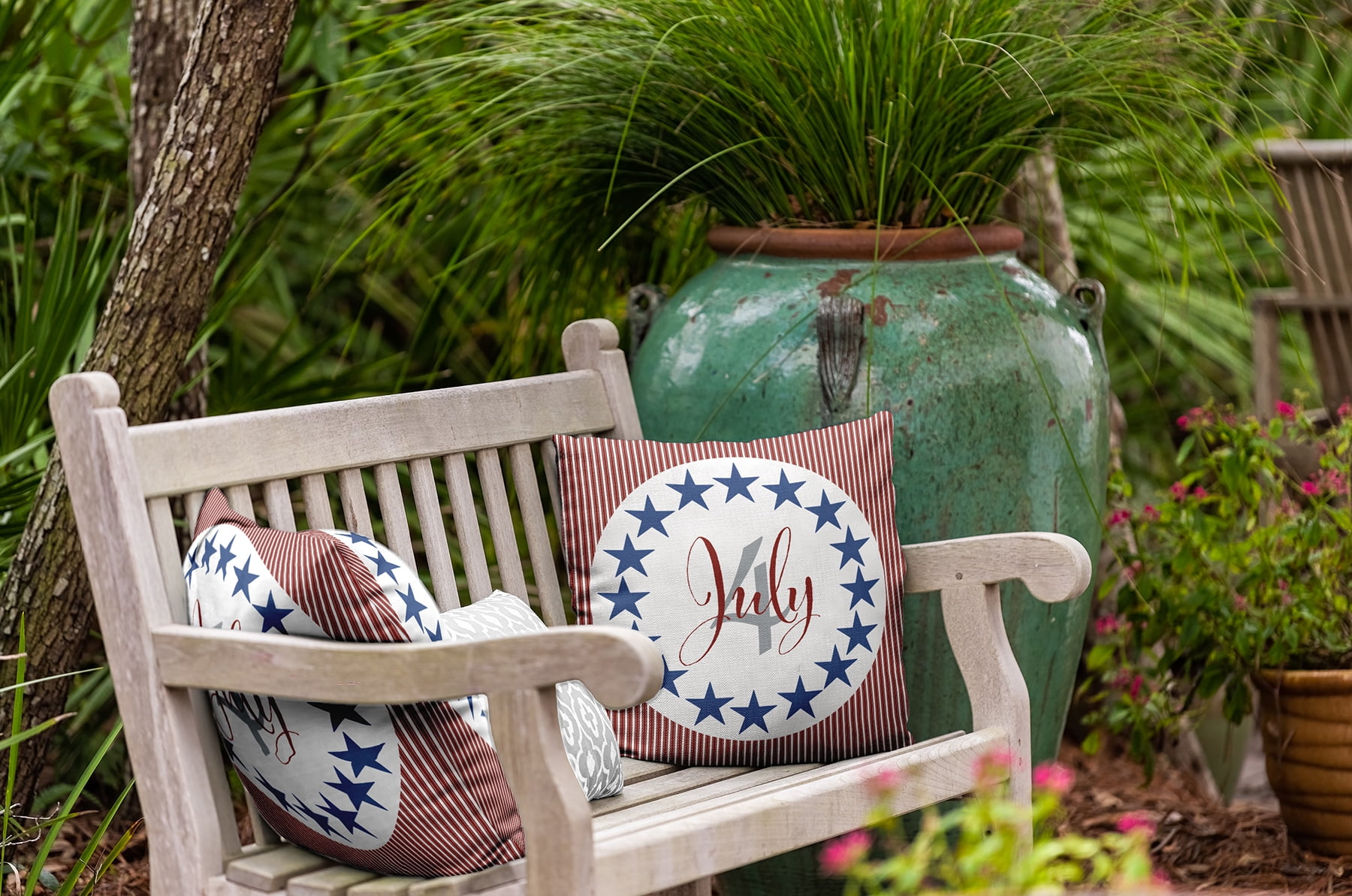 Simply Daisy 20" x 20" July Four Indoor/Outdoor Throw Pillow, White (1 count)