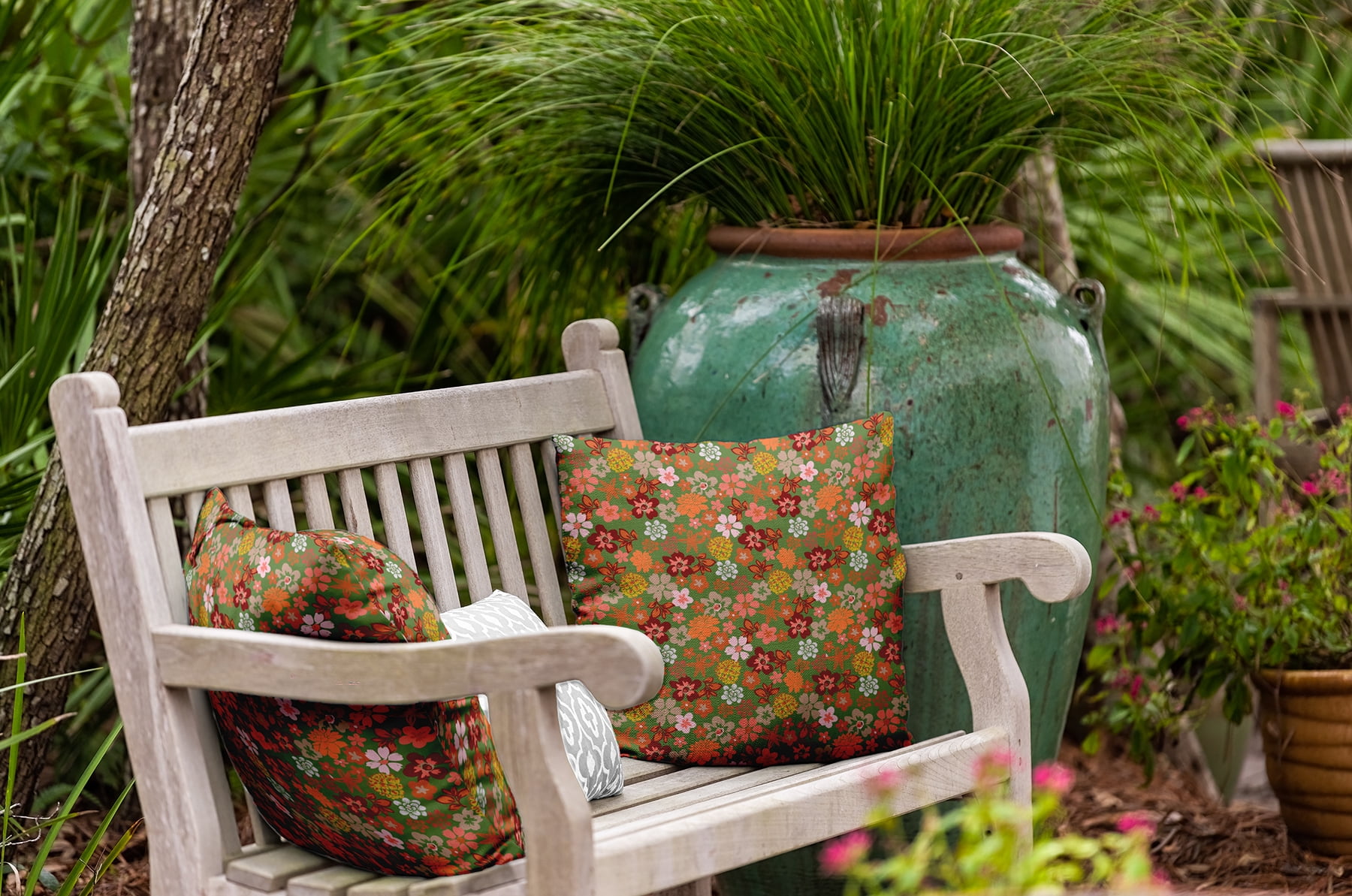 18" x 18" Simply Daisy Succulent Garden Polyester Indoor/Outdoor Pillow, Scallion Qty 1