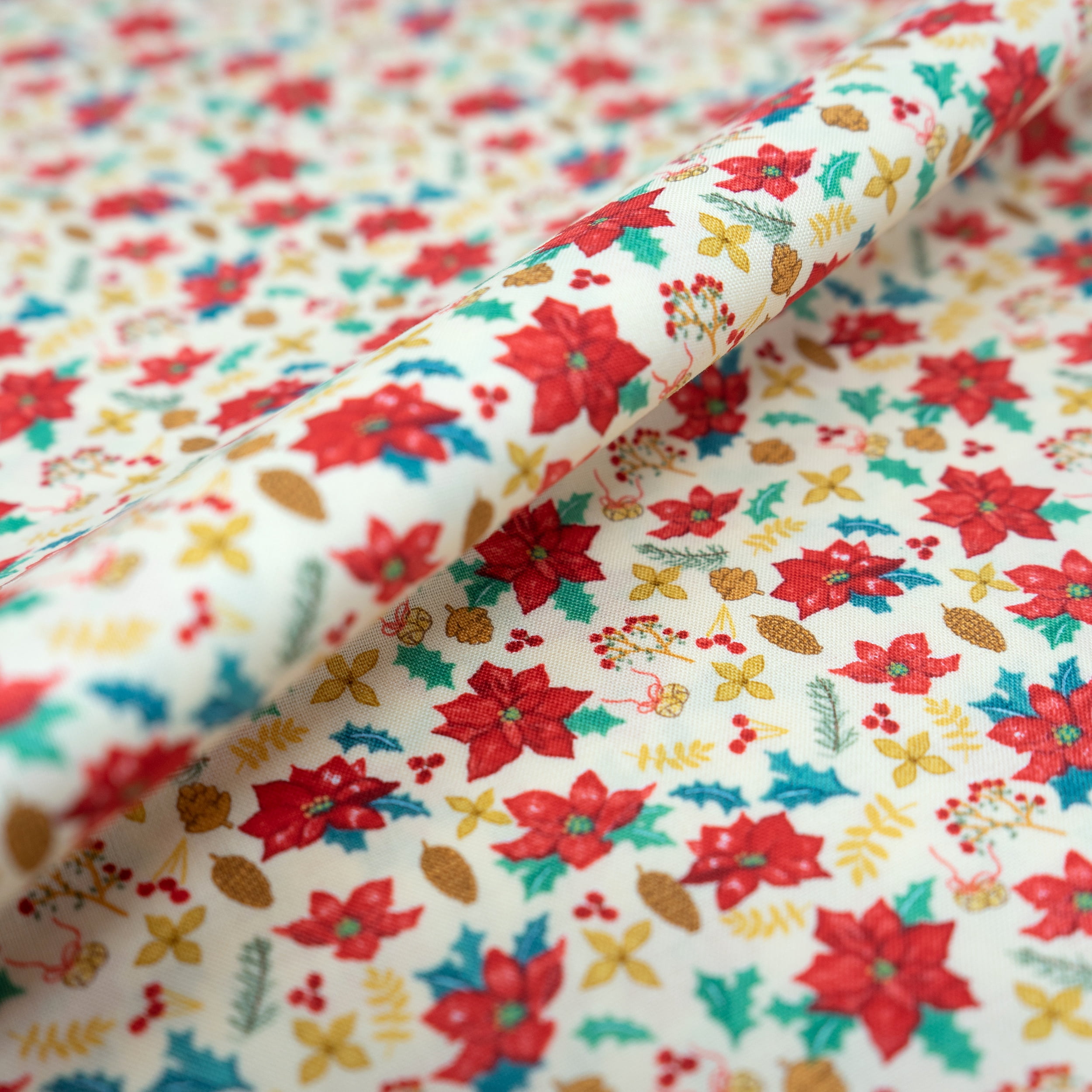 Singer Cotton Print Fabric, 100% Cotton, 1 Yard Precut, Nordic Poinsettia