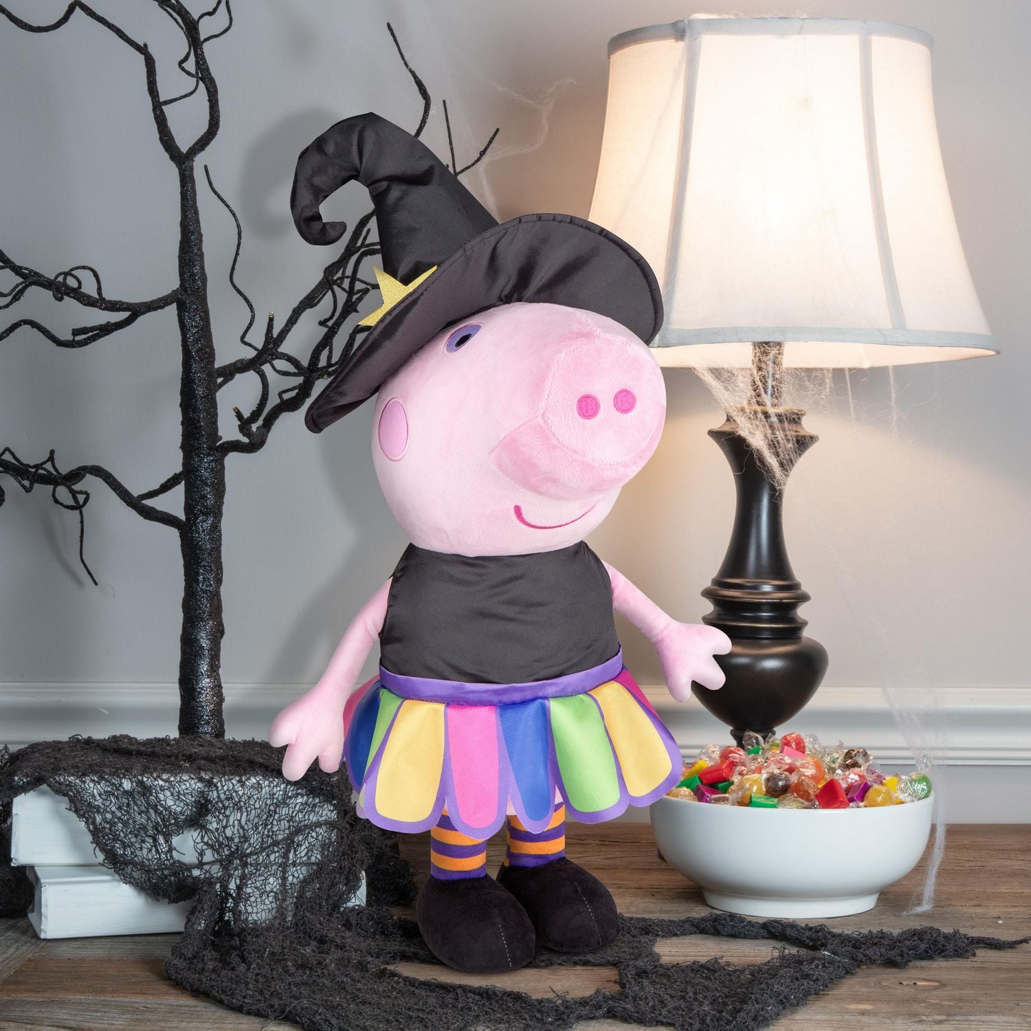 Halloween Greeter Peppa Pig en Costume de Sorcière SM Hasbro