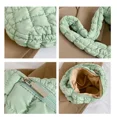 thumbnail image 5 of Bolso de mano acolchado de gran capacidad para mujer, elegante bolso de mano de nailon suave y acolchado para llaves, bolso de hombro de diseñador, 5 of 5