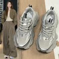 thumbnail image 2 of Zapatos de mujer 2024 primavera y verano nuevos zapatos deportivos casuales plateados ligeros transpirables con suela gruesa que aumentan la altura, 2 of 5