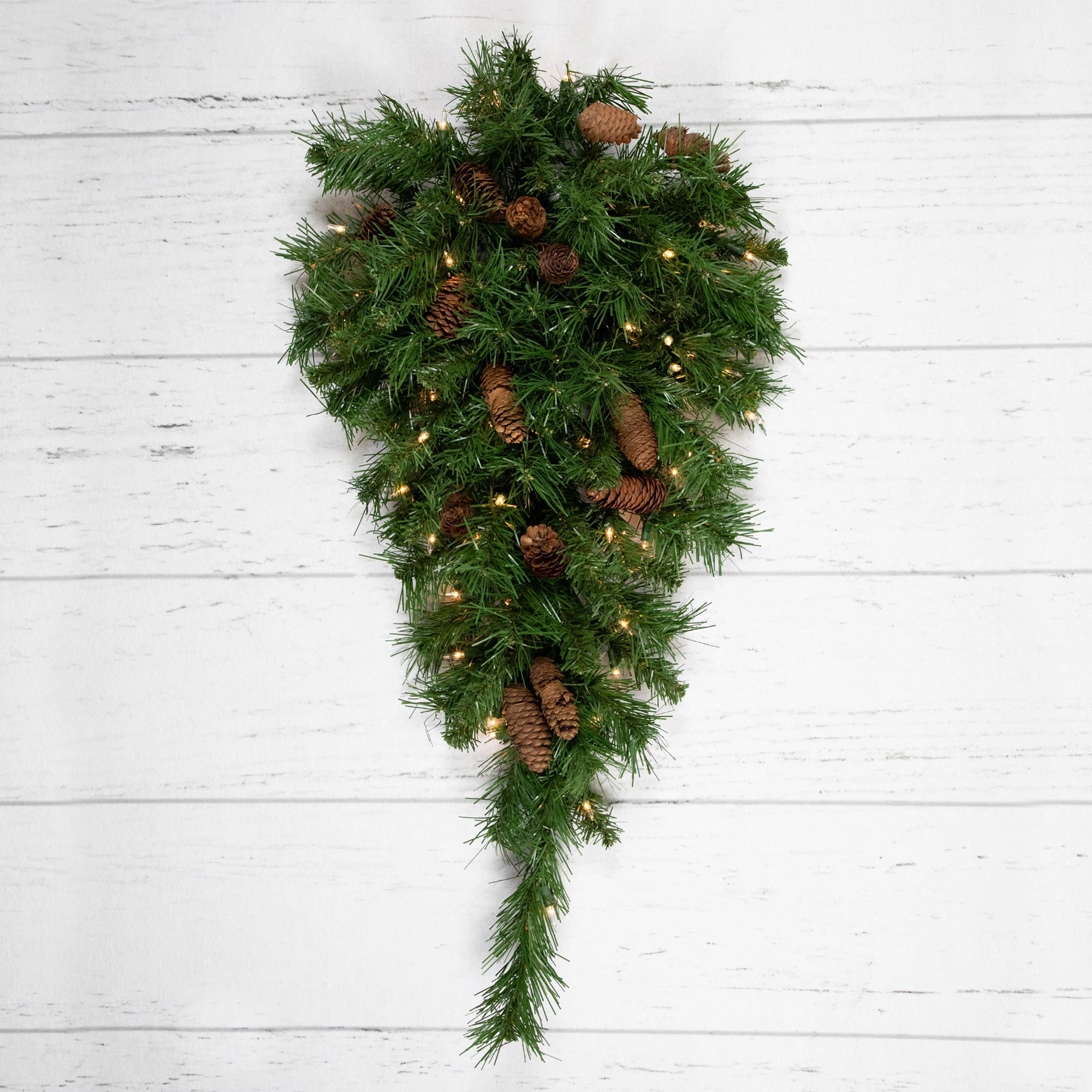Northlight 30" Prelit Dakota Red Pine Artificial Christmas Teardrop Swag - Clear Lights