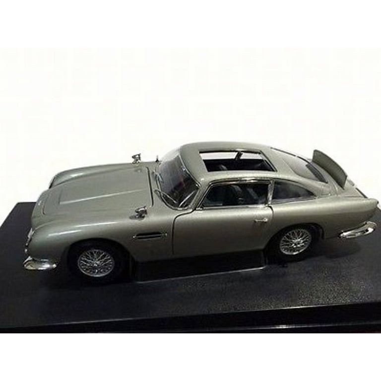 James Bond's Goldfinger Aston Martin DB5, Silver Birch - Hot