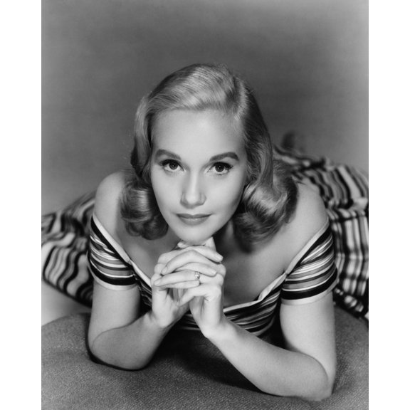 Eva Marie Saint Canvas Art - (16 x 20)