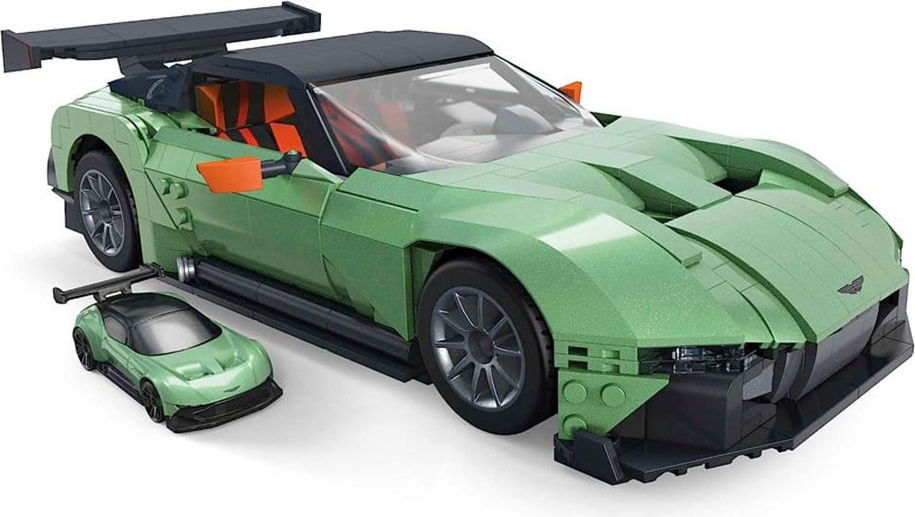 Hot Wheels MEGA Vehicle Building Toys for Adults, Aston Martin Vulcan with 635 Pieces and Die-Cast Model, Gift Ideas for Collectors, HMY97