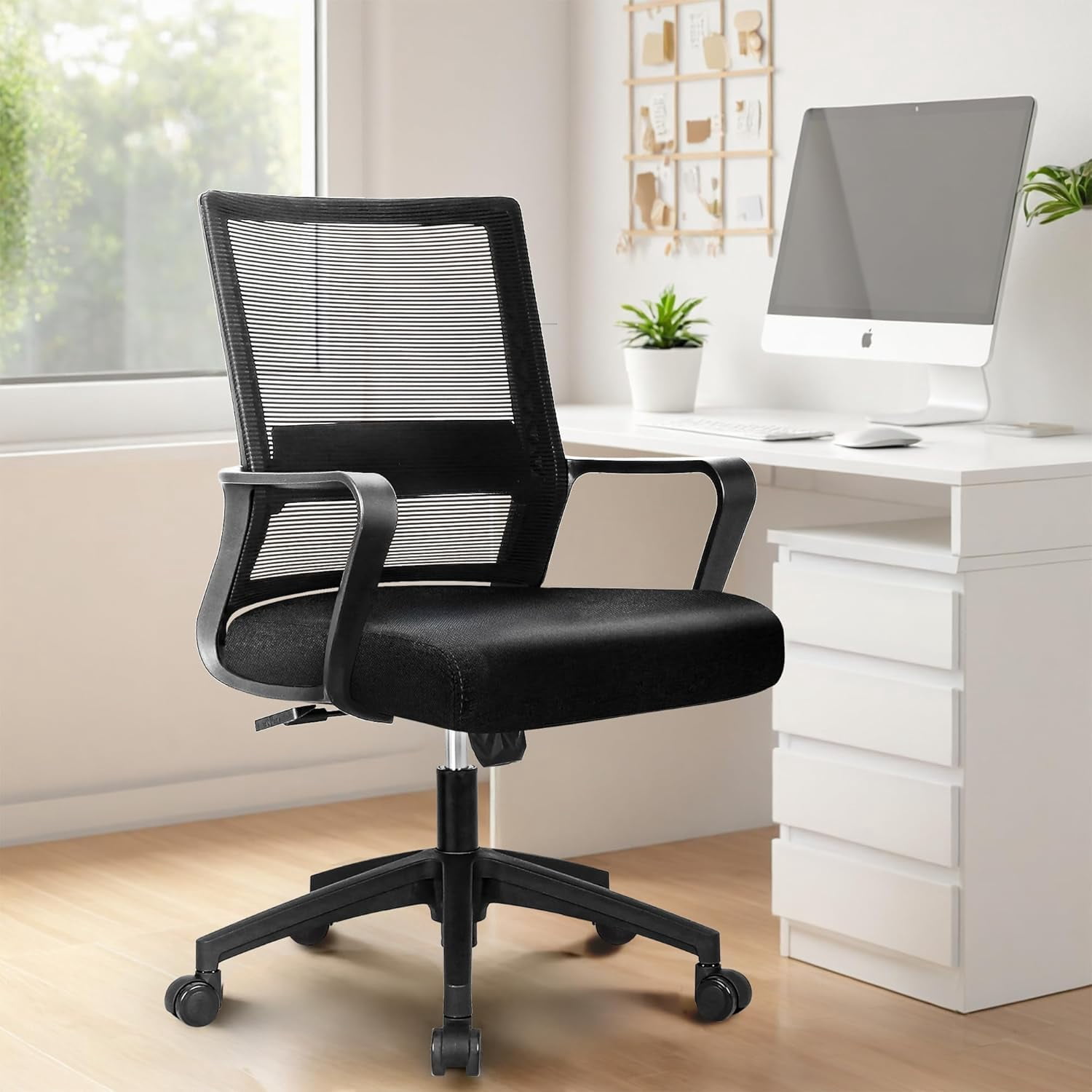 Ergonomic Office Chair with Lumbar Support, Breathable Mesh Back, Adjustable Height and Tilt, Black
