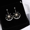 thumbnail image 2 of Pendientes colgantes de luna y estrella de circonita cúbica de lujo para niñas y mujeres, pendientes de borla de estrella de circonita cúbica colgantes largos de diamante simulado de moda, 2 of 2