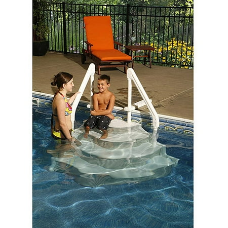 Grand Entrance Step for In Ground Pools