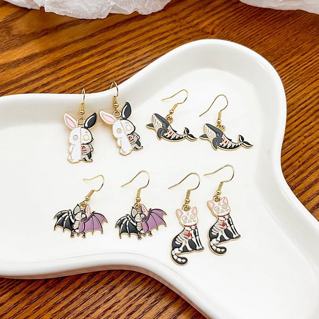 RV 4 pares de pendientes de animales geniales de Halloween, ganchos para las orejas versátiles a la moda con personalidad peculiar