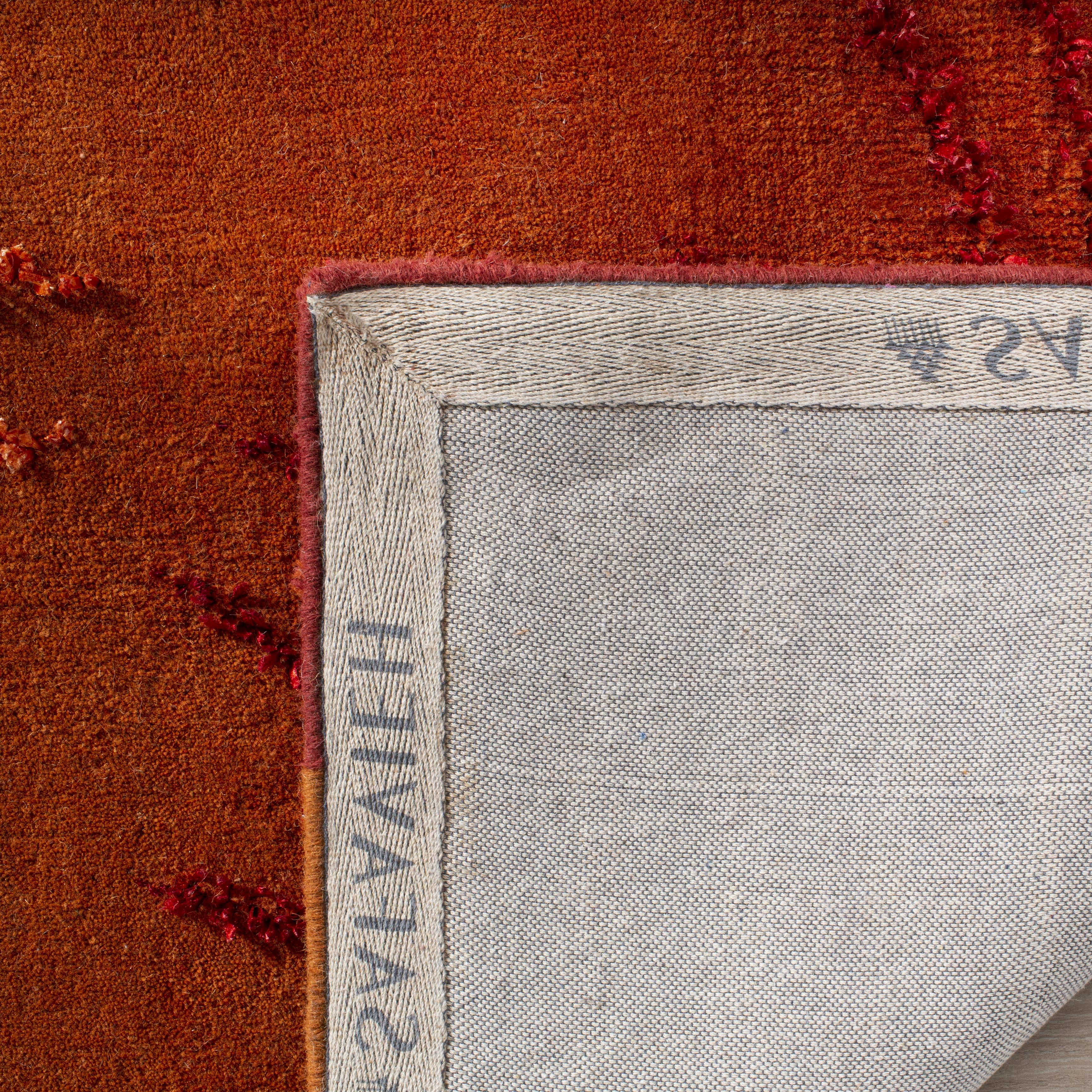 SAFAVIEH Soho Fiesta Geometric Area Rug, Rust/Multi, 2'6" x 4'