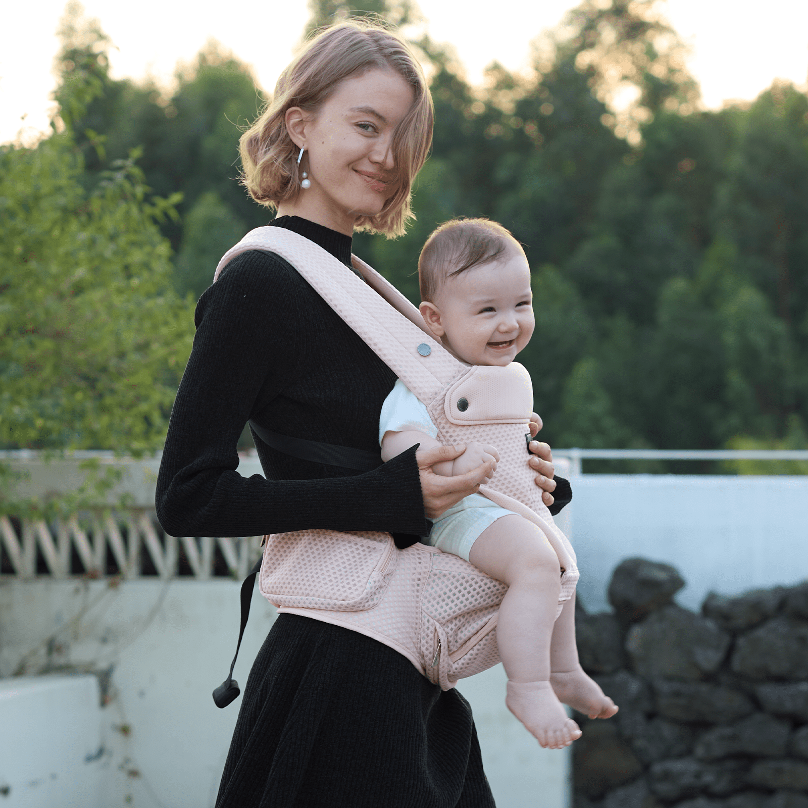 Momcozy Baby Carrier with Hip Seat, 2-in-1 Detachable Infant Hip Seat Carrier for Toddlers up to 44lbs. Breathable for Hands-Free Carrying. Fits Waist Sizes up to 47 Inches for Mom & Dad