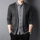thumbnail image 4 of Suéteres tipo cárdigan de dos piezas para hombre, de estilo informal, ajustados y a la moda, para primavera y otoño, 4 of 5