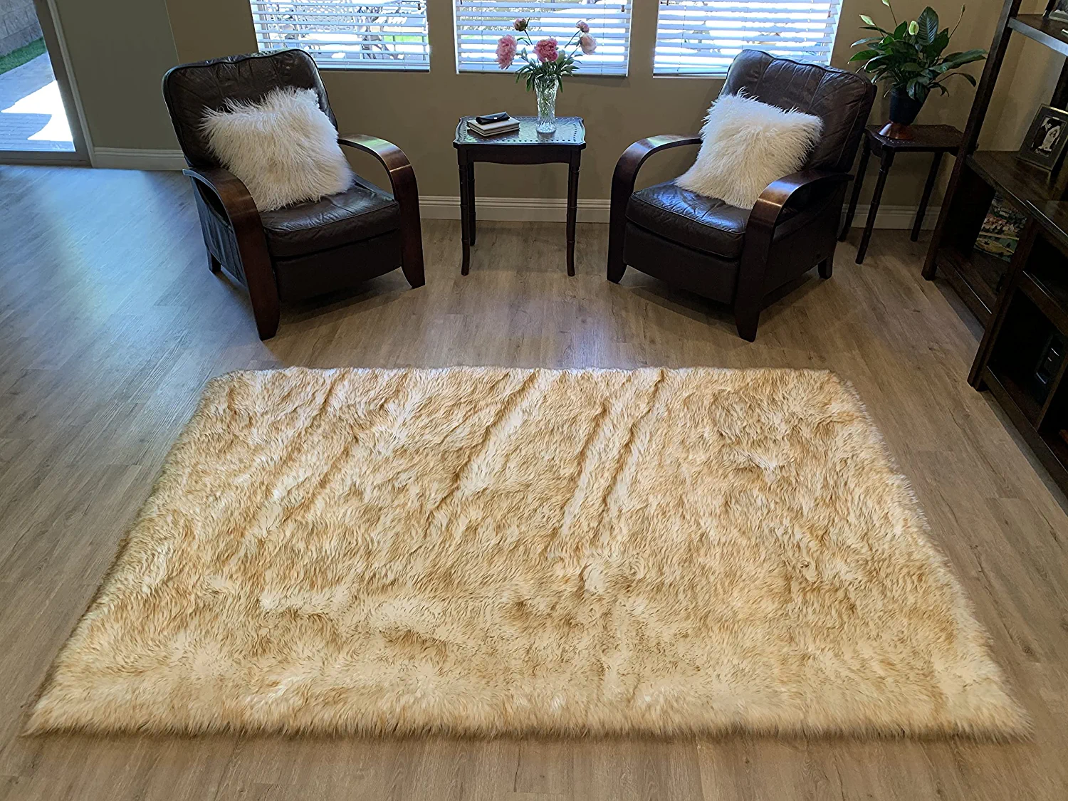 LAMBZY Faux Sheepskin Super Soft Hypoallergenic Silky Shag Rug for