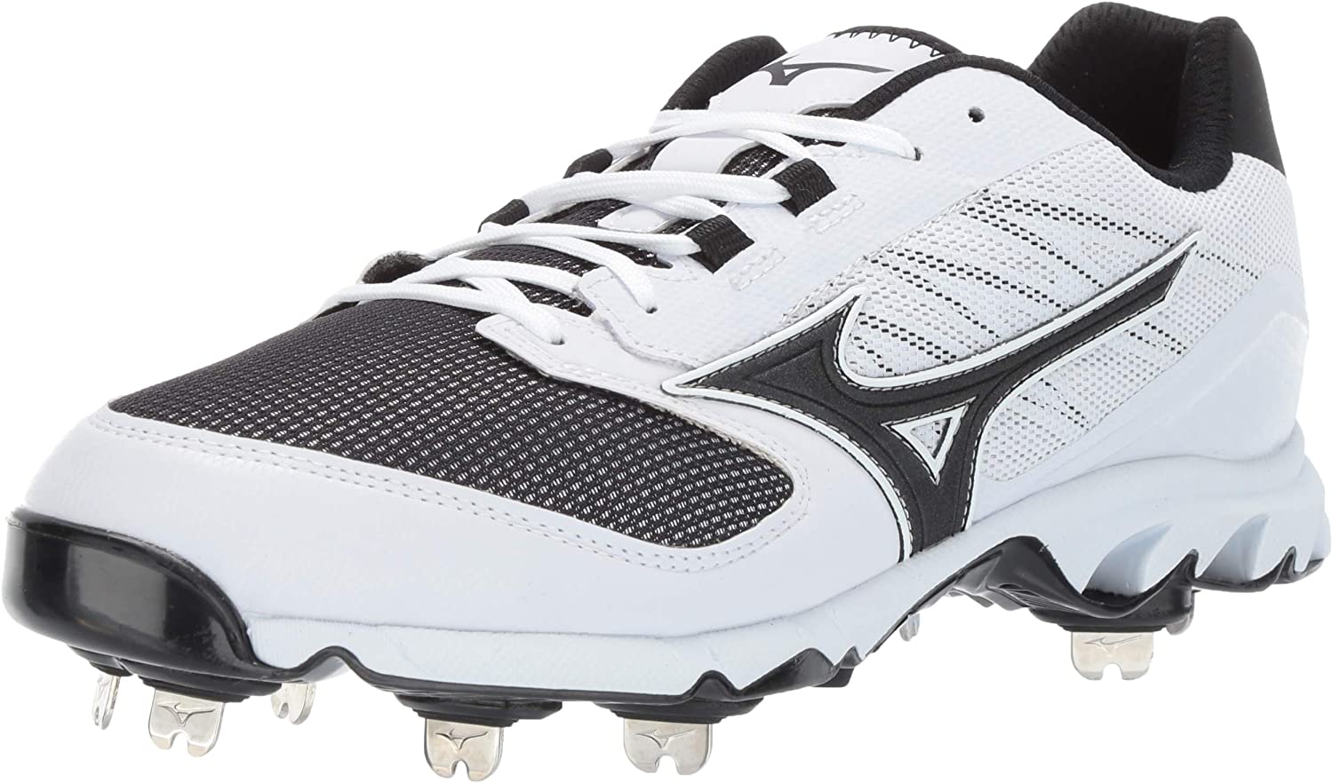 metal spike baseball cleats