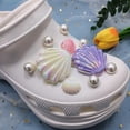 thumbnail image 2 of 21 piezas adecuadas para zapatos con agujeros cruzados, accesorios de bricolaje para zapatos con flores, juego de hebillas decorativas desmontables de concha grande color crema, 2 of 3