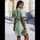 thumbnail image 5 of Vestido Plisado Informal de Corta con Escote en V y Cintura Alta para Mujer, de Color Liso. Verde M, 5 of 10