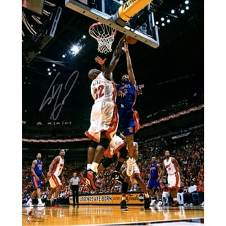 Dwyane Wade Miami Heat Autographed 16 x 20 2006 NBA Finals Dunk  Photograph - Autographed NBA Photos at 's Sports Collectibles Store