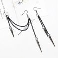 thumbnail image 5 of 1 par de pendientes punk con remaches y clip para la oreja, 5 of 5