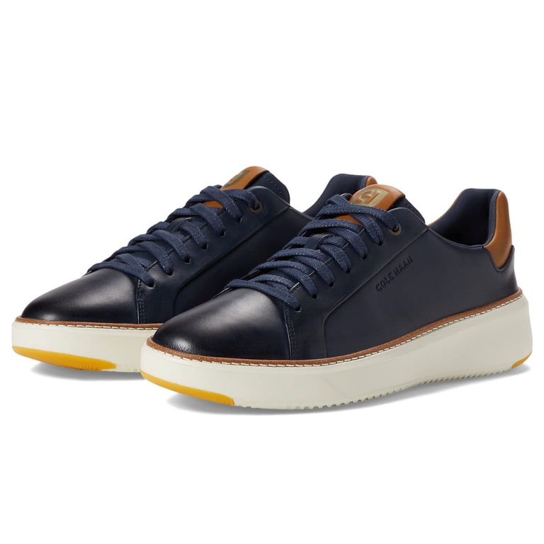 Cole Haan Men display picture 3