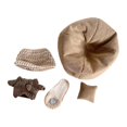 thumbnail image 1 of Ropa para muñecas de peluche Hugo 15 cm Suéter Gorro Bolsa Sofá, 1 of 7