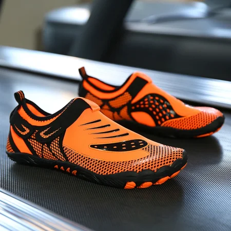 

Summer Breathable Aqua Shoes New Water Shoes Men Rubber Upstream Shoes Woman Beach Sandals Diving Swimming Socks Tenis Masculino
