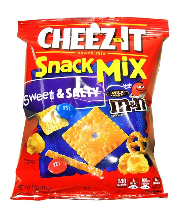 CHEEZ-IT SNACK MIX m SALTY & SWEET & m 4 oz Each ( 6 in a Pack )
