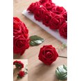 thumbnail image 2 of Flores artificiales 50 piezas de aspecto real rosas falsas de color rojo oscuro con tallo para ramos de boda de bricolaje centros de mesa arreglos fiesta baby shower decoraciones para el hogar Xemadio SNFLD1713, 2 of 4