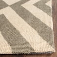 thumbnail image 4 of Safavieh Cedar Brook 5' X 8' Handmade Jute Pile Rug in Ivory and Gray, 4 of 8