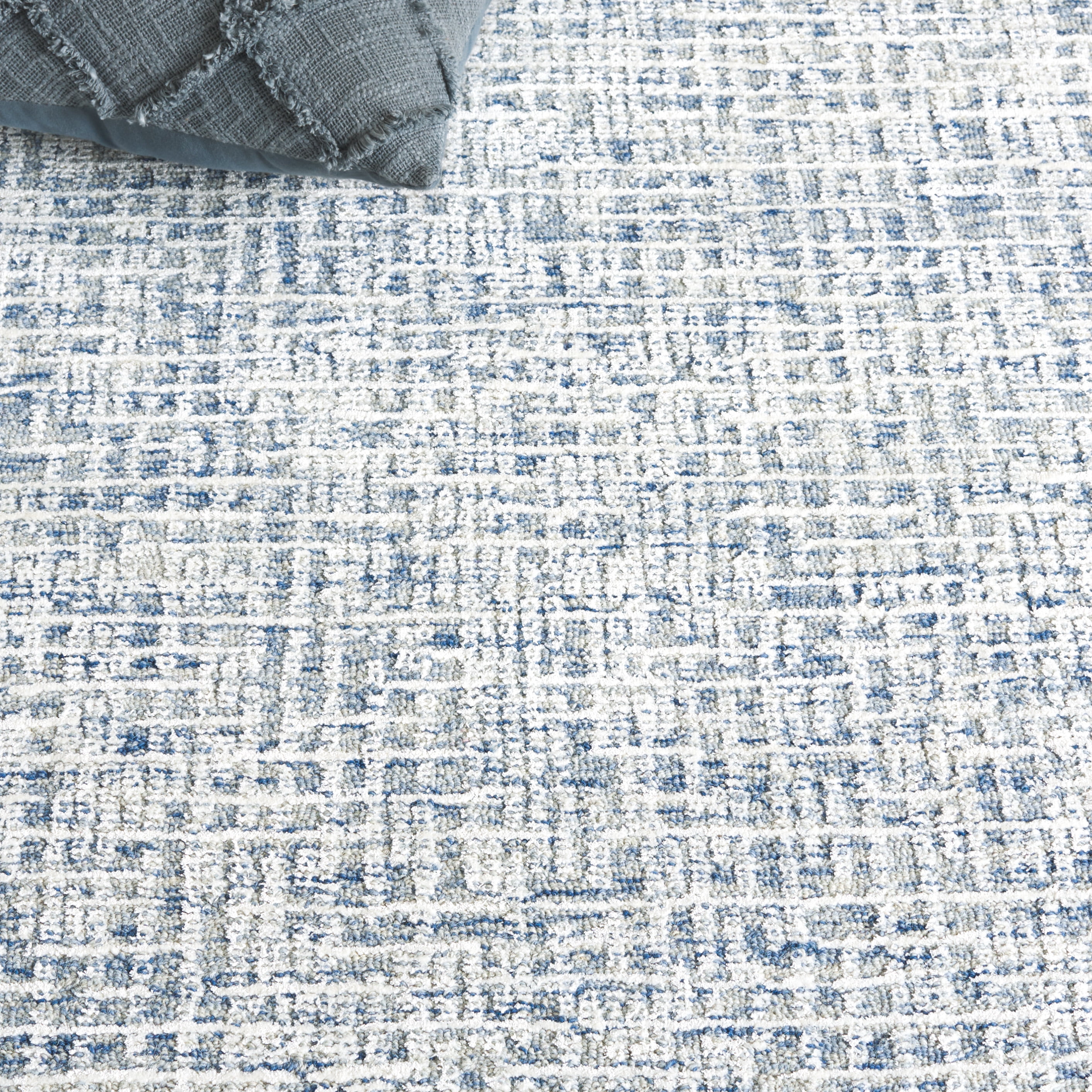 SAFAVIEH Glamour Ida Abstract Area Rug, Blue/Ivory, 4' x 6'