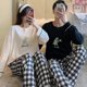 thumbnail image 1 of Conjunto de Pijama de algodón para mujer y hombre, ropa de dormir con dibujos animados, Top, pantalón, ropa de ocio, para otoño y primavera, M-3XL, 1 of 4