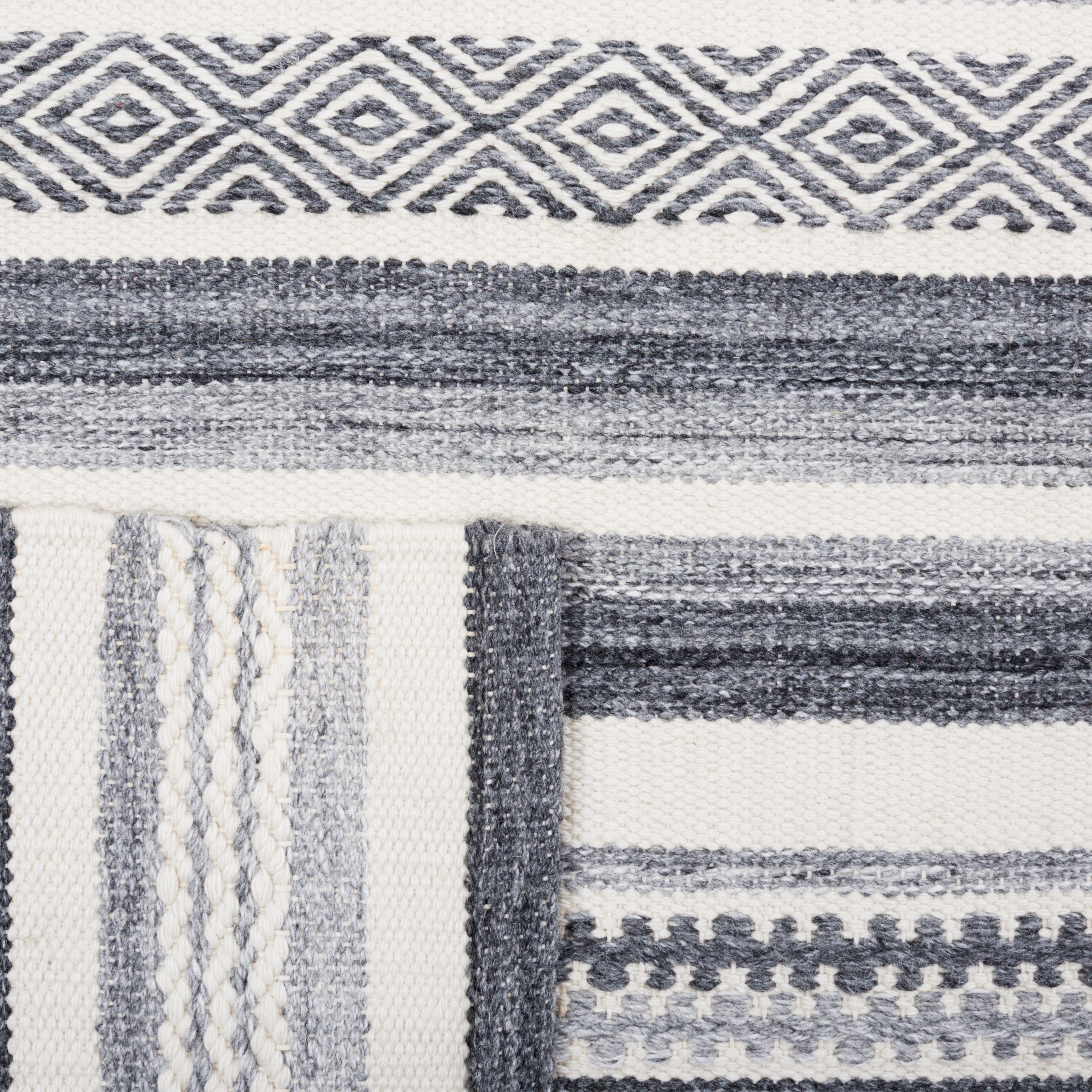 SAFAVIEH Striped Kilim Lagrange Striped Polyester Area Rug, Charcoal/Ivory, 5' x 8'