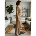 thumbnail image 4 of Conjunto 2 Piezas Casual Chic para Mujer Unitalla, Blusa de Manga Corta y Pantalón Cómodo, Estilo Elegante y Sofisticado para Mujer, 4 of 5