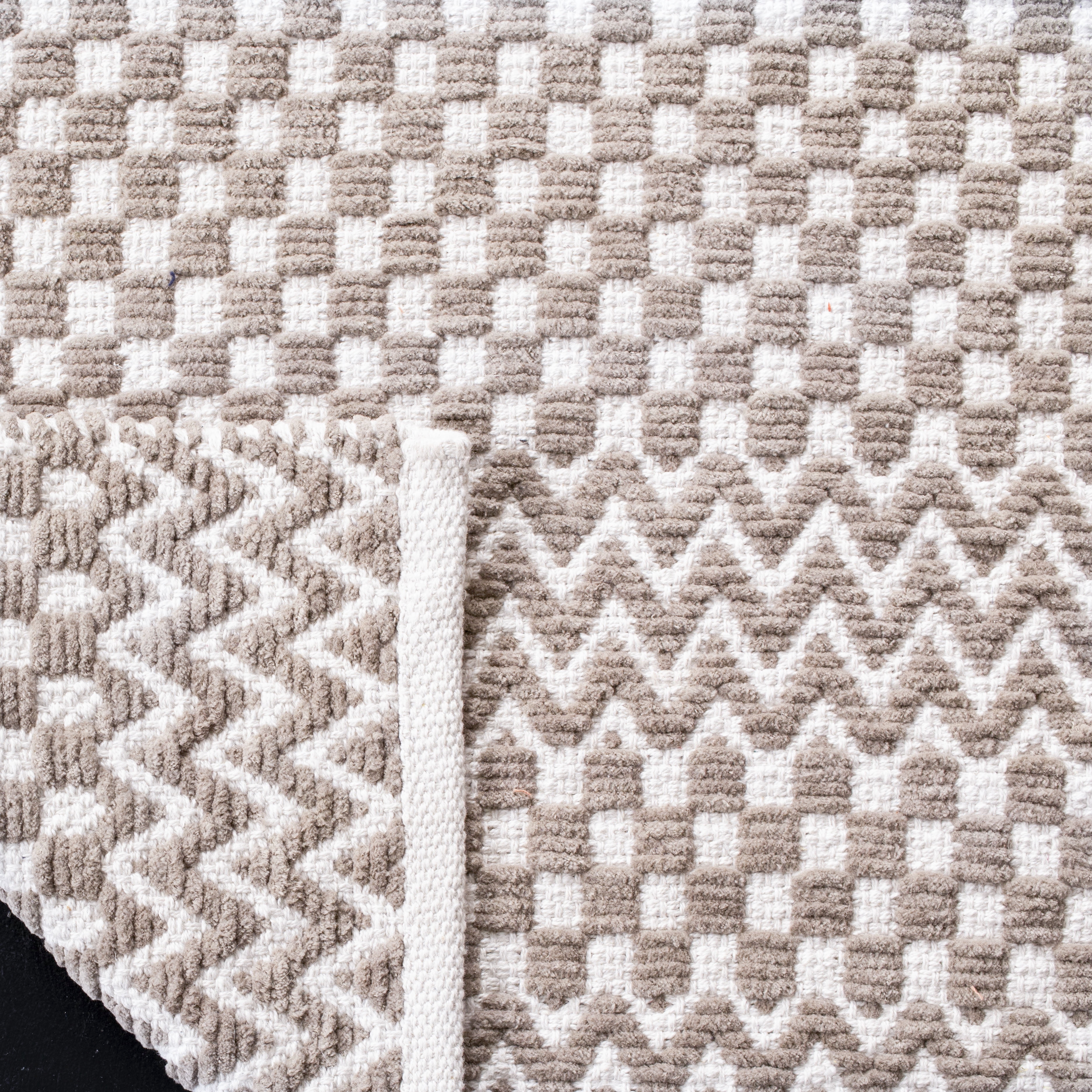 SAFAVIEH Boston Peter Geometric Cotton Area Rug, Taupe, 4' x 6'