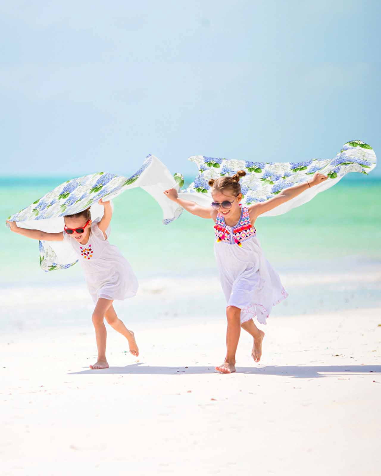Summer Hydrangeas Beach Towels Oversized Super Absorbent, White Blue Flowers Pastoral Leaves Lightweight Bath Towel Quick Dry Sets For Bathroom/Pool/Rv Camping/Beach Play/Gym Room/Picnic 30"x60"