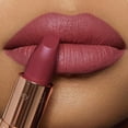 thumbnail image 2 of Labial Charlotte Tilbury Matte Revolution Amazing Grace, 2 of 6