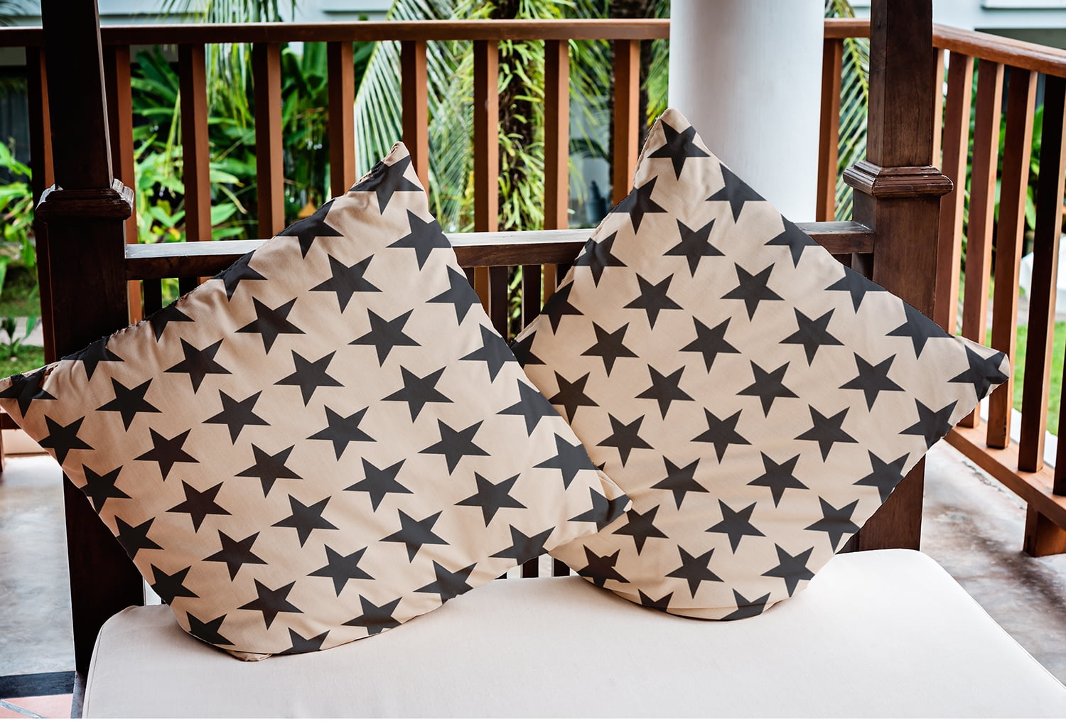 20" x 20" Simply Daisy Stars Indoor/Outdoor Pillow, Blue Qty 1