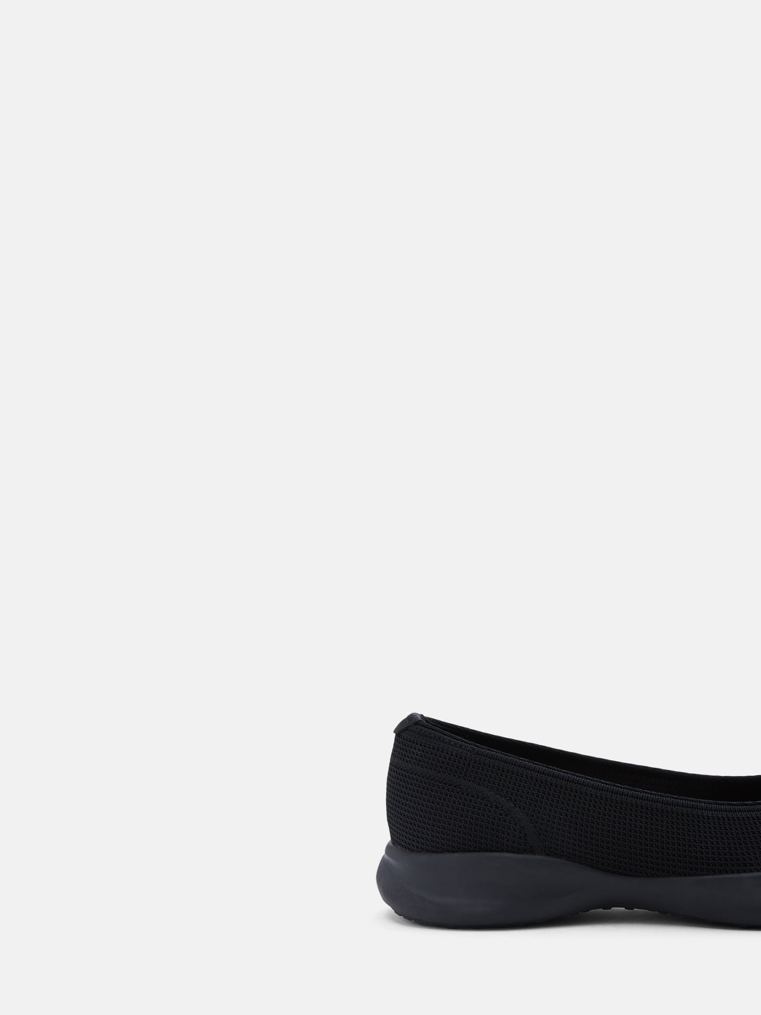 Time and Tru Women's Sporty Comfort Ballet Flats, Wide Width