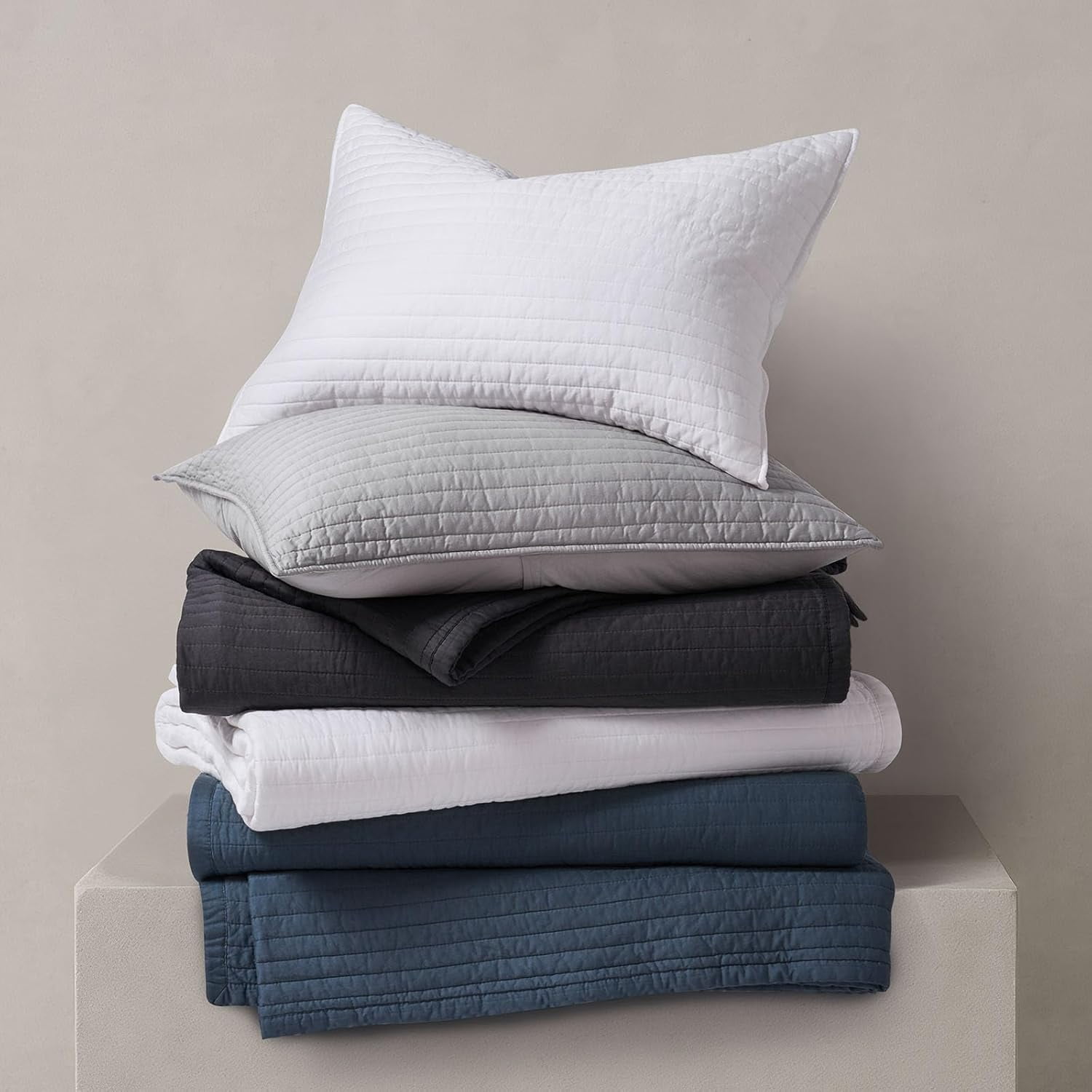 EVERGRACE Cotton Sateen Quilt Set King Size, Pre-Washed Cotton Channel Stitch Coverlet Bedspread, 3 Pieces Lightweight Soft Bedding Sets for All Season, with 2 Pillow Shams, Fog Gray