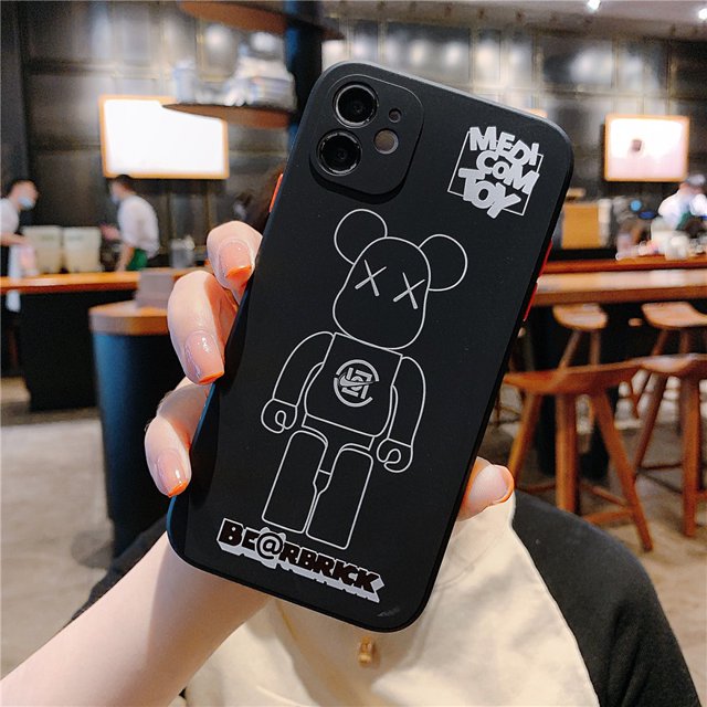 Listo Stock iPhone 13 12 11 Pro Max X XR XS Max SE2020 8 7 6 6s Plus Case Anime Kaws Silicone Soft Protective Cover